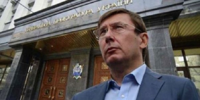 Генпрокурор Луценко отказался работать в штабе Порошенко и покинет свой пост в мае Подробнее читайте на Юж-Ньюз: http://xn----ktbex9eie.com.ua/archives/23336