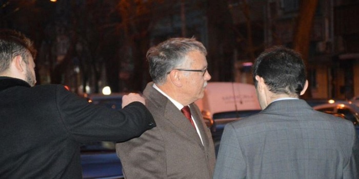 В Одессе напали на экс-министра обороны Анатолия Гриценко. ВИДЕО Подробнее читайте на Юж-Ньюз: http://xn----ktbex9eie.com.ua/archives/31105