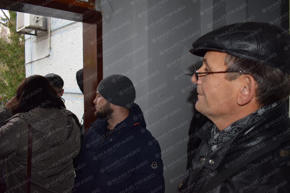 В блокировании доступа в сессионный зал в Южноукраинске принимали участие вознесенские депутаты Подробнее читайте на Юж-Ньюз: https://xn----ktbex9eie.com.ua/archives/30819