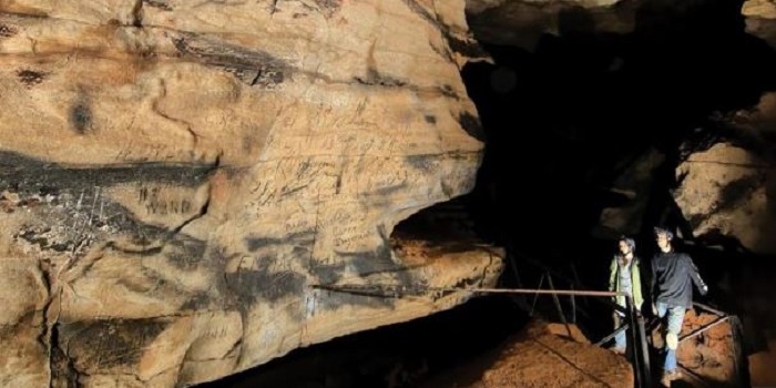 Ученые перевели надписи индейцев чероки в пещере Маниту Подробнее читайте на Юж-Ньюз: http://xn----ktbex9eie.com.ua/archives/48690