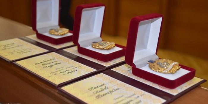 616 украинок получили почетное звание «Мать-героиня» Подробнее читайте на Юж-Ньюз: http://xn----ktbex9eie.com.ua/archives/50770