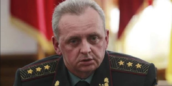 Муженко рассказал, как началась война на Донбассе: «Это все бред» Подробнее читайте на Юж-Ньюз: http://xn----ktbex9eie.com.ua/archives/55144