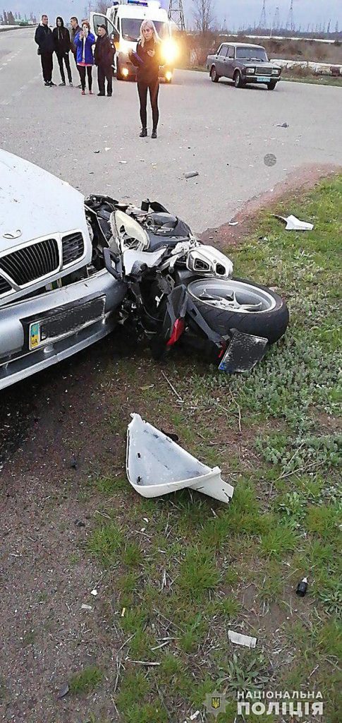 Вблизи Южноукраинска столкнулись «Daewoo» и мотоцикл – пассажир второго транспортного средства скончался на месте  Подробнее читайте на Юж-Ньюз: https://xn----ktbex9eie.com.ua/archives/75285