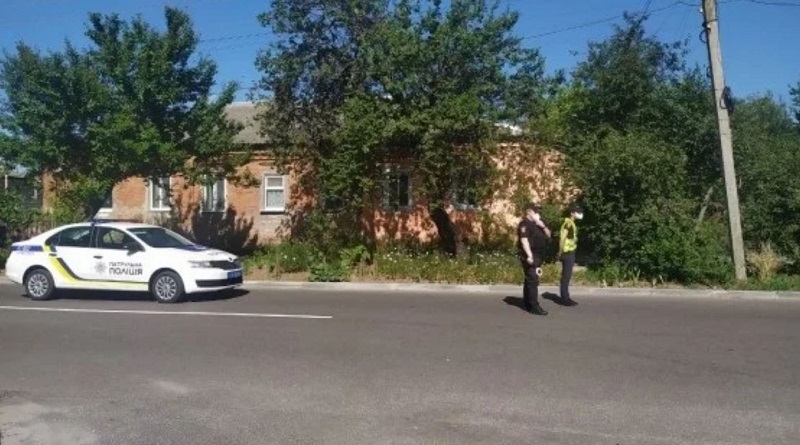 В Полтаве мужчина взял в заложники полицейского: проводится спецоперация. Видео