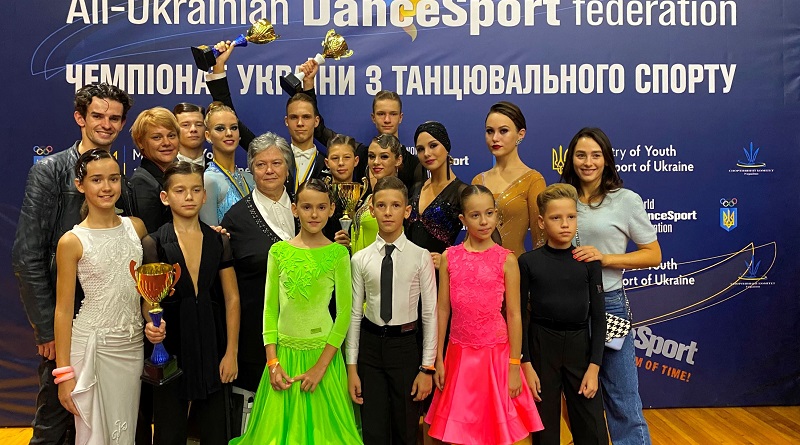 Южноукраїнськ - Танцюристи «Натхнення» - знову серед кращих. Фото.