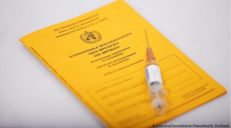 ВОЗ настаивает на отказе от паспортов вакцинации, которые вводят по всему миру