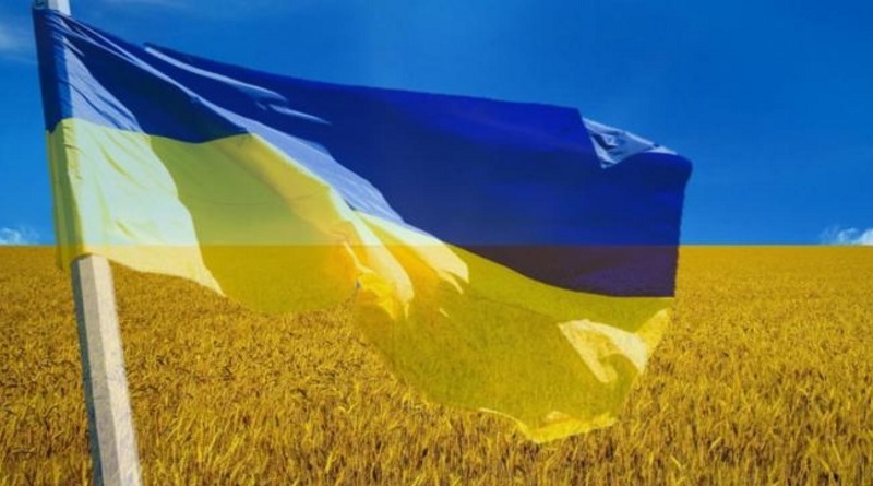 «Гигантомания» и «бутафорский патриотизм» - депутатская комиссия согласовала выделение 5 млн на флаг