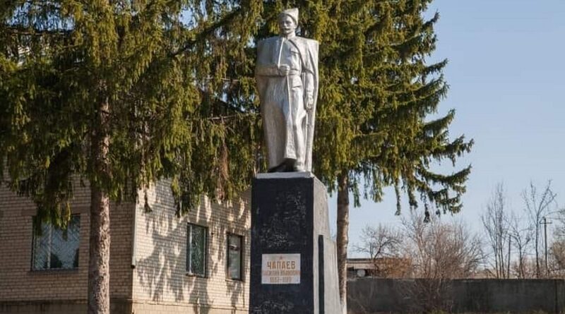 В Николаевской области нашли памятник Чапаеву