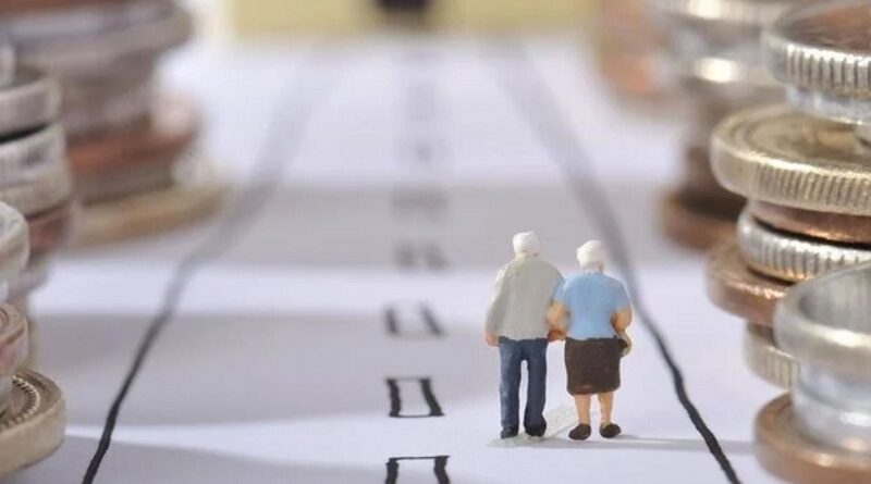 Войдет ли учеба в вузе в стаж для пенсии: появилось разъяснение