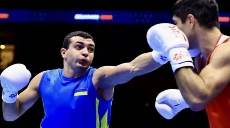 19-летний украинец стал чемпионом мира по боксу