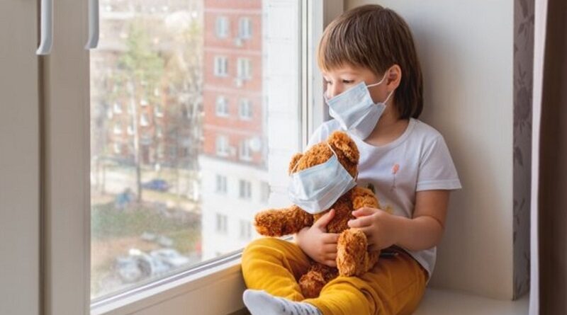 Тяжело переносят «Омикрон»: в больницах Украины детей в три раза больше, чем взрослых