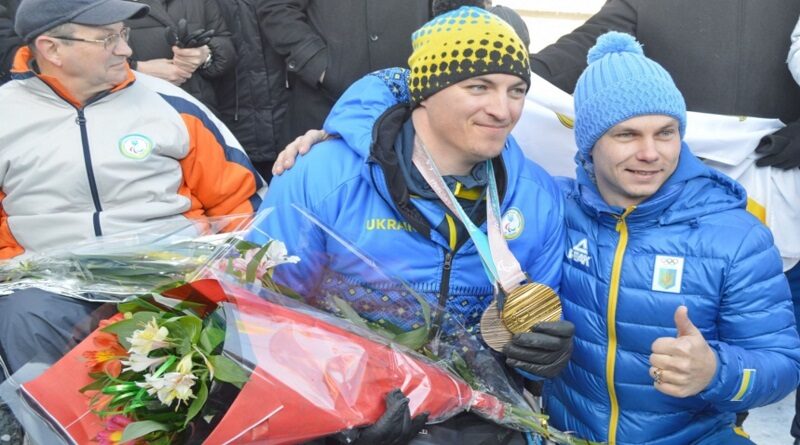 Николаевский паралимпиец взял «золото» Кубка мира по биатлону