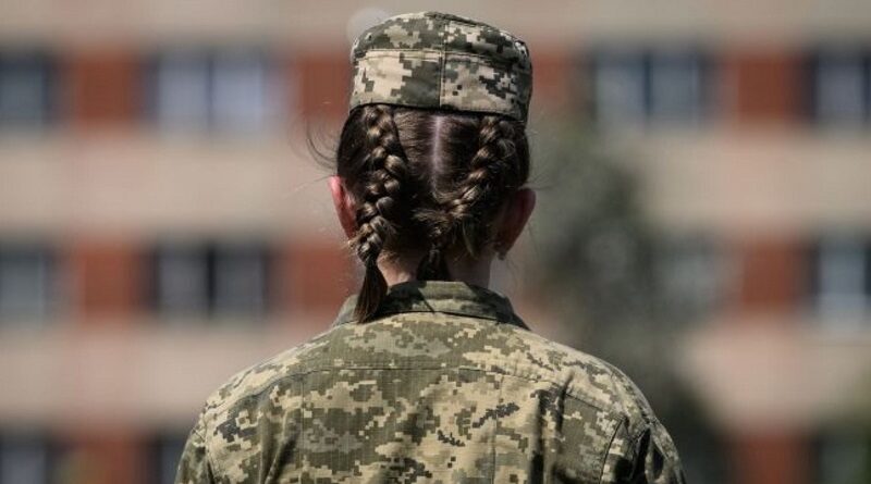 Відстрочка від призову для військовозобов'язаних жінок: названі умови
