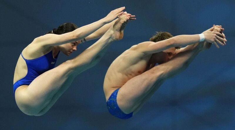 Николаевец в паре добыл для Украины историческую медаль в синхронных прыжках в воду на ЧМ-2022