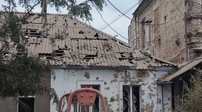 Обстріл Миколаївської області: пошкоджені житлові будинки, одна людина поранена