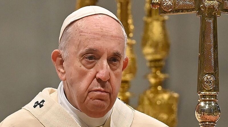 Папа Римський заплакав під час публічної молитви, коли згадав Україну