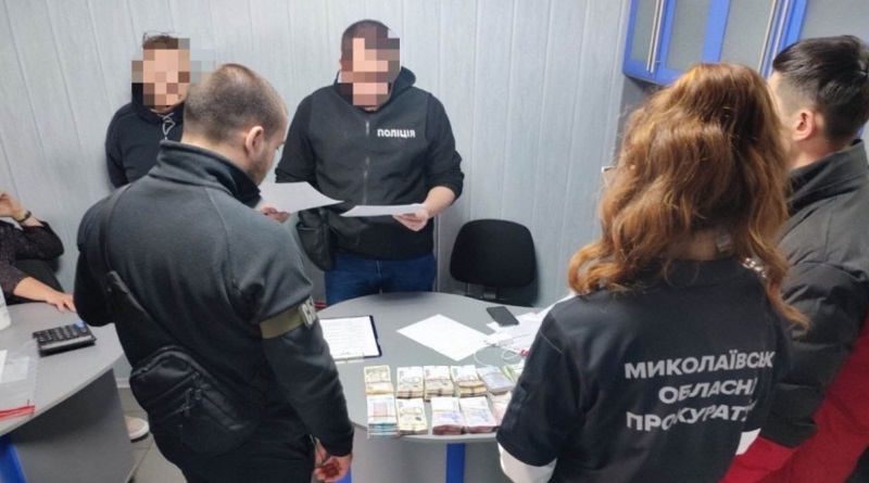Віцемера Вознесенська, який украв гроші на закупівлю оборонної продукції, відправили під арешт із заставою