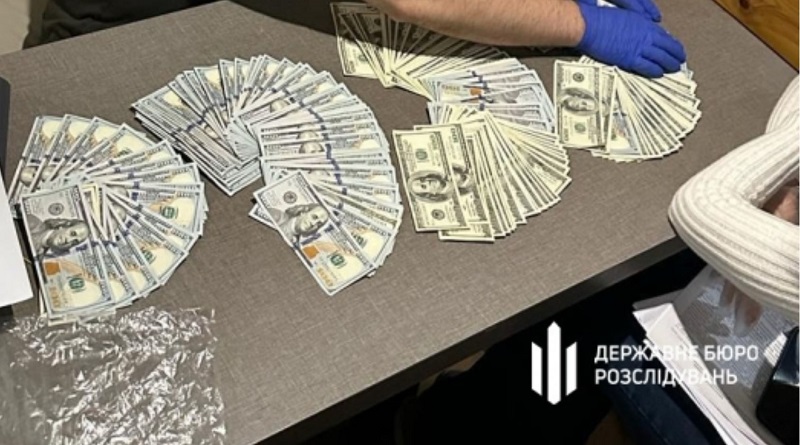 У Харкові зловили прокурора на хабарі у $35 000