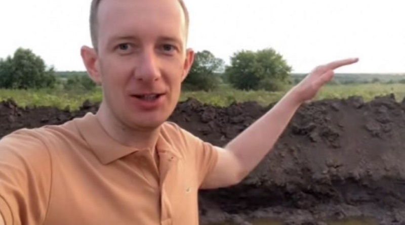 Зробив вал і врятував поле: фермер із Миколаївської області дві доби боровся з потопом після підриву ГЕС