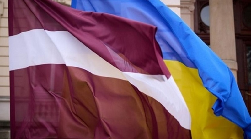 Латвія обіцяє передати Україні всі свої гелікоптери